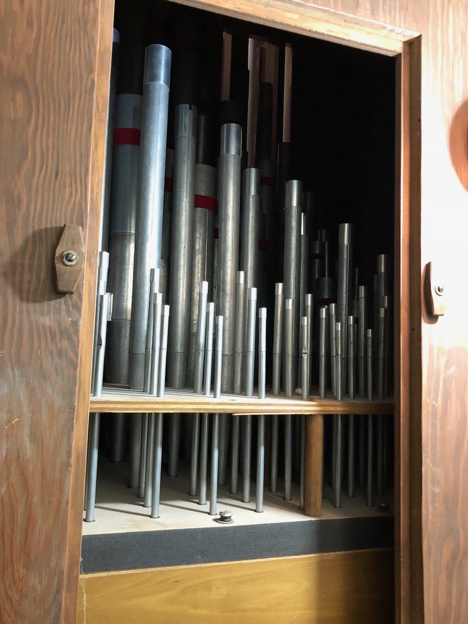 View of the Swell Cymbal III and the Doublette 2'